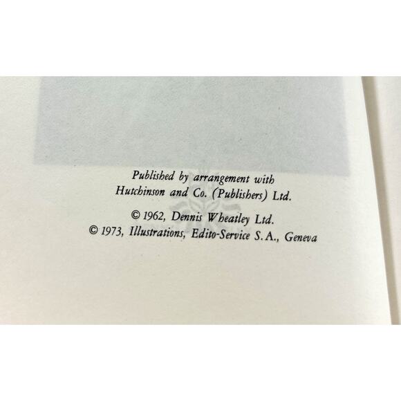 Dennis Wheatley Mayhem in Greece 1973 Heron Edito-Service Red Gilt Book 8x4.75” - Picture 7 of 8